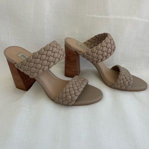 Steve Madden Women's Tielo Heeled Sandal Taupe Size 9.5